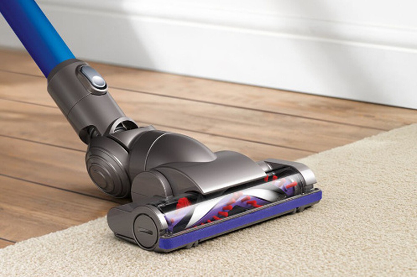 Aspirateur Balai Dyson DC45 ANIMALPRO - ANIMALPRO (3567869) | Darty