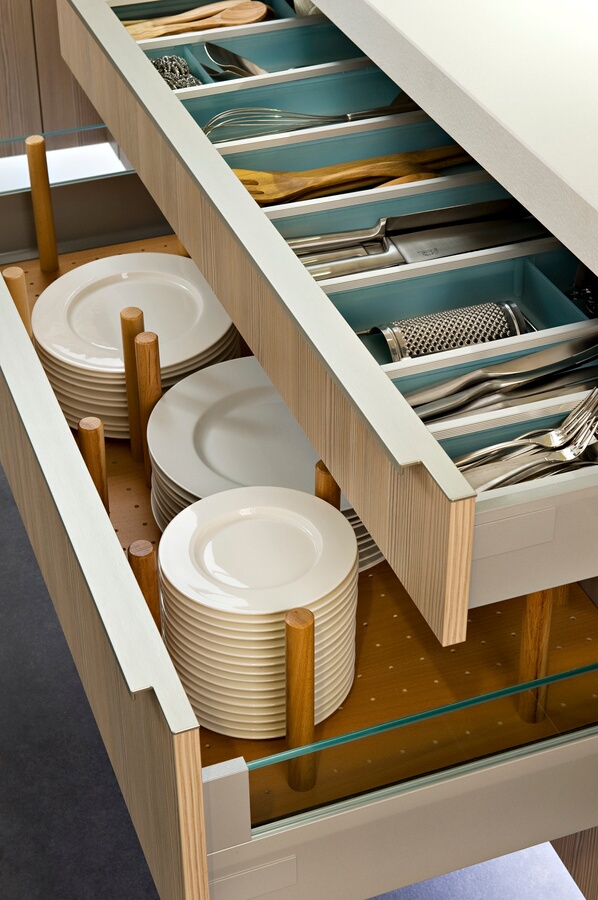 Range assiettes Noblessa AO90H RANGE ASSIETTE BOIS 90CM (1308890) Darty