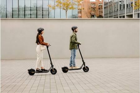 Trottinette électrique Ninebot F2 Plus E powered by Segway NINEBOT F2