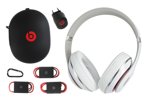 Beats new studio blanc