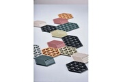 Plat / moule Zone Denmark Dessous de plat design hexagone silicone noir