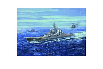 Maquette Trumpeter Maquette bateau : Croiseur de bataille USSR Kirov