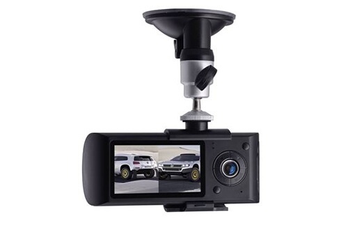 Camera Embarquée Sport Pro HD 720P Voiture Boite Noire 8 Go Vision de Nuit  Auto YONIS