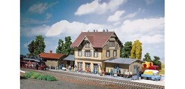 FALLER MAQUETTE GARE DE REICHENBACH REF. 2104 - ECHELLE N 1/160 #1 FALLER MAQUETTE GARE DE REICHENBACH REF. 2104 - ECHELLE N 1/160 #1