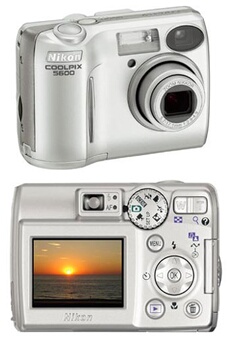 CoolPix 5600