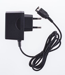 Chargeur secteur Noir pour Nintendo DS FAT