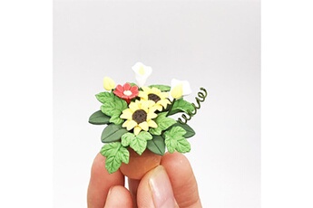 Maquette GENERIQUE Mini maison de poupée miniature plante verte fleur en pot accessoire de jardin féerique jaune
