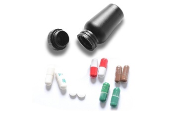 Gourde et poche à eau Wewoo Alliage d'aluminium imperméable bouteille de pilule de premiers soins noir