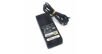 Chargeur pc portable adp-80nba cp410715-01 19v 4. 22a 80w