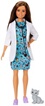 Barbie Vétérinaire avec Panier interactif Sonore, Chien, Chat articulés Barbie Vétérinaire avec Panier interactif Sonore, Chien, Chat articulés