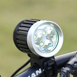 Eclairage GENERIQUE Lampe puissant éclairage vélo VTT phare vélo