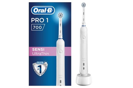 Brosse à dents électrique Oral B Oral-B Pro 700 SensiClean - Brosse à dents - bleu clair/blanc