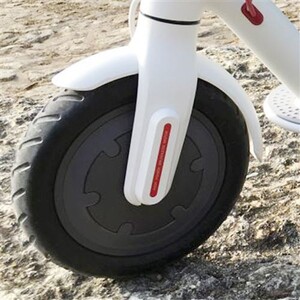 Garde-boue arrière de TROTTINETTE ELECTRIQUE avec crochet et vis pour Xiaomi Mijia M365PRO ZER1 Garde-boue arrière de TROTTINETTE ELECTRIQUE avec crochet et vis pour Xiaomi Mijia M365PRO ZER1