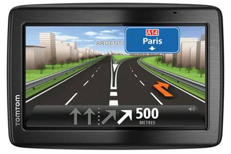 GPS Tomtom PACK VIA 135 M ZONE DE DANGER HOUSSE Darty