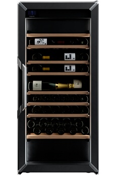 Capacité de 126 bouteilles (Type Bordeaux 75 cl) - HxLxP : 148 x 68 x 77.5 cm / 8 clayettes coulissantes en bois / Contrôle électronique avec affichage digital / Eclairage avec réglage d'intensité - Fonction Hiver auto