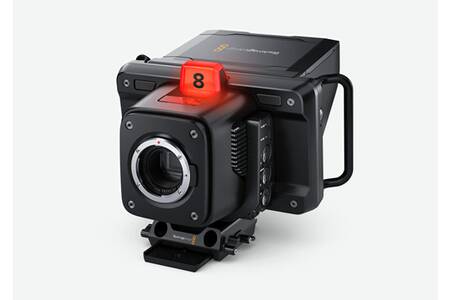 Blackmagic Design Studio Camera 6K Pro - Capteur Super 35, Monture EF, écran 7", 13 Stops De Dynamique