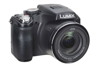 Boîtier de type bridge / Capteur CMOS Haute Sensibilité de 16 millions de pixels / Ecran LCD de 7,5 cm / Zoom optique 24x, ultra grand angle 25 mm