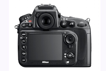 D800