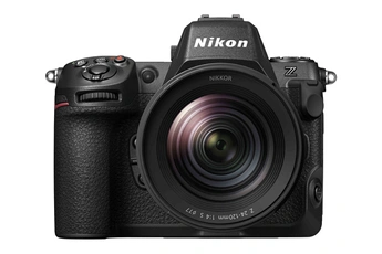 Capteur CMOS 45,7 Mpixels format FX - Objectif Z 24-120mm f/4 S / Ecran tactile 3,1" orientable 2,1 Mpixels / Viseur électronique OLED - Vidéo 8K/4K - AF avec Deep-Learning / Compact et léger - Connectivité Wifi et Bluetooth