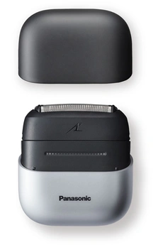 Rechargeable - Autonomie 45 minutes / 100% étanche - Utilisation Wet & Dry / 3 lames japonaises nano-polies en acier inoxydable / Moteur linéaire ultra rapide avec capteur de barbe