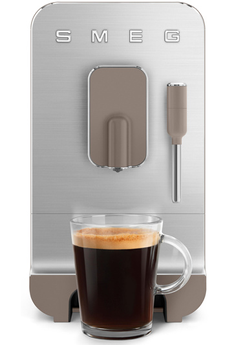 Machine à café expresso - Pression 19 Bars / Personnalisation de la Mouture & Longueur du café / Dureté de l'eau réglable (3 niveaux) - 8 boissons réglables / Capacité réservoir 1,4L - Buse vapeur - AlarmesMachine à café expresso - Pression 19 Bars / Personnalisation de la Mouture & Longueur du café / Dureté de l'eau réglable (3 niveaux) - 8 boissons réglables / Capacité réservoir 1,4L - Buse vapeur - Alarmes