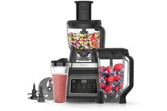 3-en-1 - Robot multifonction, blender grande capacité et blender individuel / 5 programmes intelligents + 4 programmes manuels - Fonction Pulse / Capacités 2,1l, 1,8l et 0,7l - Puissance 1200W / 3 accessoires pour trancher, râper, hacher, pétrir