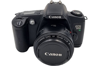 Canon EOS 1200 D, appareil photo reflex numérique avec objectif EF-S 18–55  mm f/3. 5–5.6 III objectif : : High-Tech