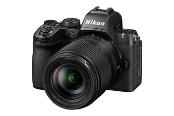 Capteur d'image DX, CMOS avec 20,9 millions / Moniteur ACL tactile TFT orientable de 8 cm, d'environ 1 040 000 pixels, avec angle de vue de 170° / Résolution vidéo : 3840 x 2160 (4K UHD) : 60p/50p/30p/25p/24p. 1920 x 1080 : 120p/100p/60p/50p/30p/25p/24p. 1920 x 1080 (au ralenti) : 30p (x4)/25p (x4)/24p (x5)" / Monture objectif Nikon Z