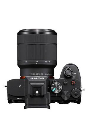 Appareil photo hybride Sony A7 IV + FE 28-70mmf/3.5-5.6 | Darty