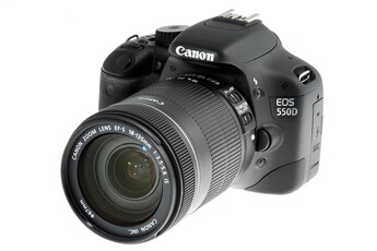 Canon Eos 550D + Obj. Canon Ef-S Is 18 - 135 Mm F/3.5 - 5.6