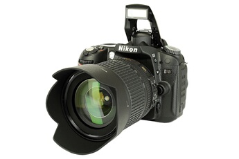 D90 + 18-105 VR