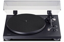 TEAC nous présente une platine vinyle analogique avec sortie XLR symétrique  - AudioVideo2day
