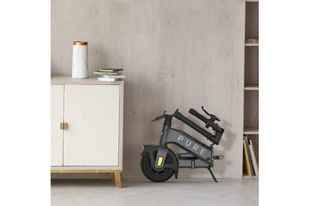 Trottinette électrique Pure Advance - Autonomie 40km - Moteur 710W - Pliable - Pneus 10" Sans Chambre - Position Avant Unique