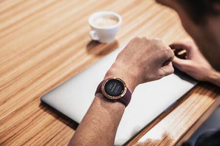 suunto burgundy